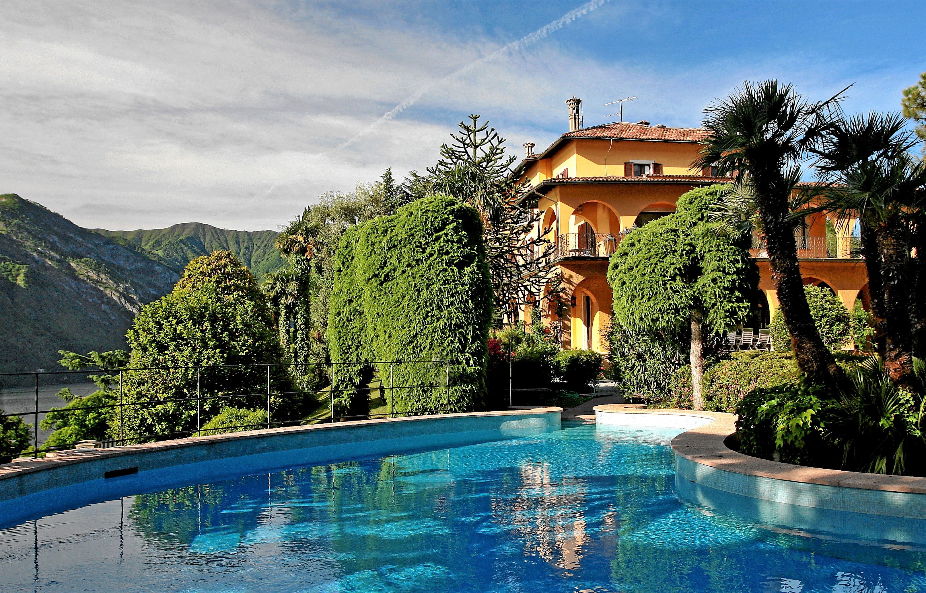 Villa La Collina mit Park und Pool